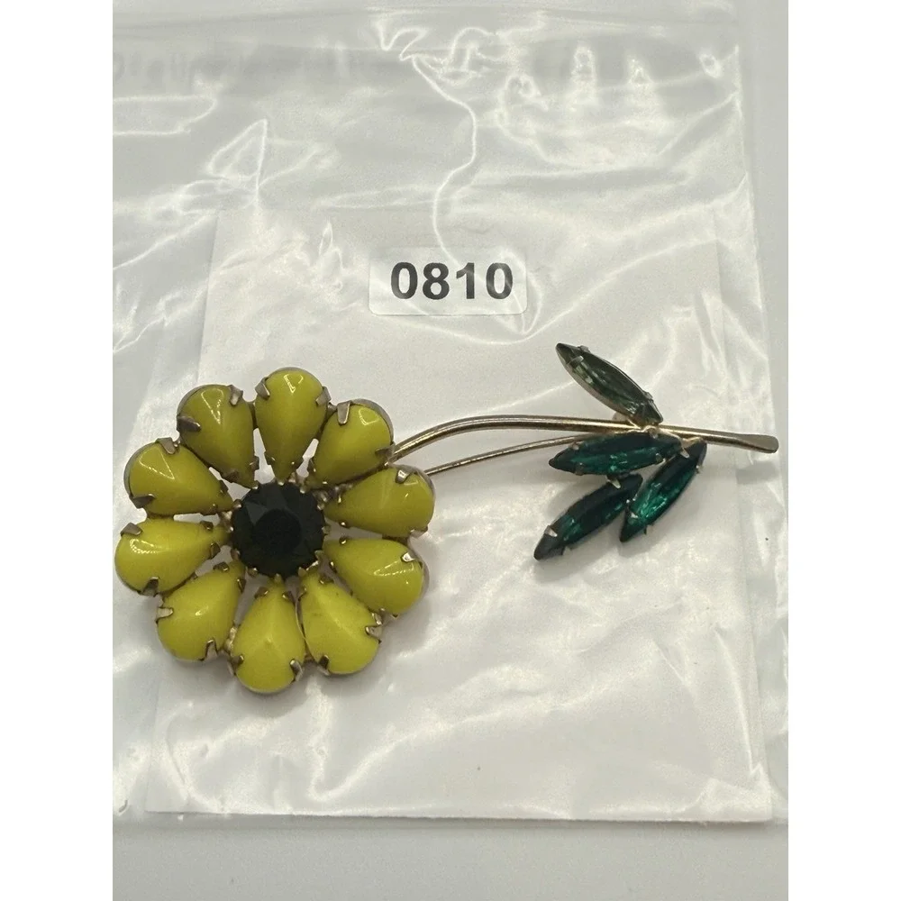 Vintage Flower Brooch Yellow Cabichon Petals Green Rhinestone Leaves Gold Tone